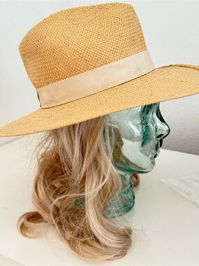 NWOT Raffia large rim fedora with Cream Band - Women Accessories